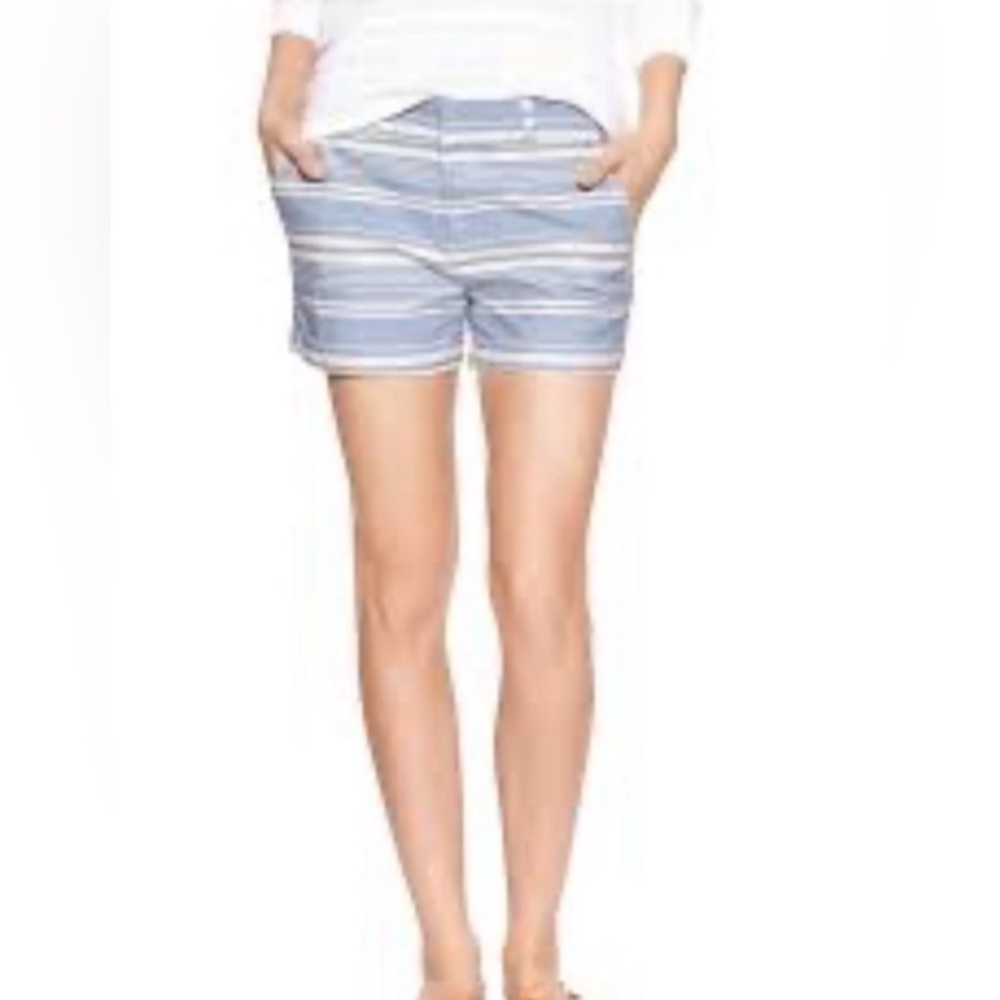 Gap city 3 inch khaki striped shorts size 6